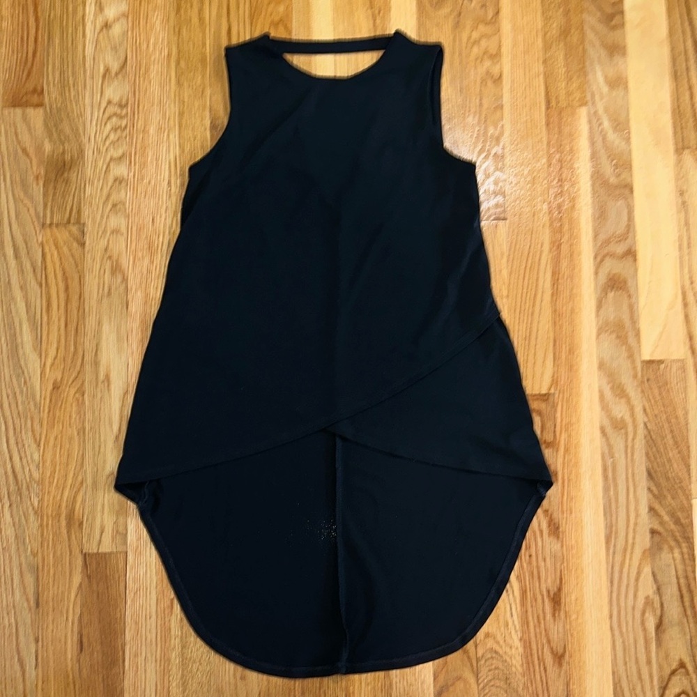 Black Sleeveless Long Back Top